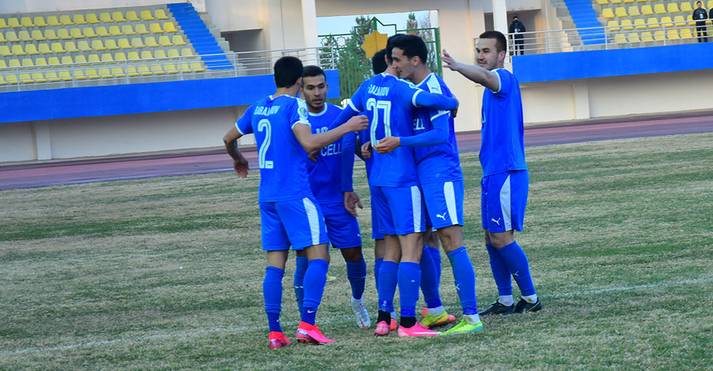 аркадаг город в туркменистане. фк худжанд 2019. машук 2023 лого. туркменистан 2 лига. футболисты алтын асыр.